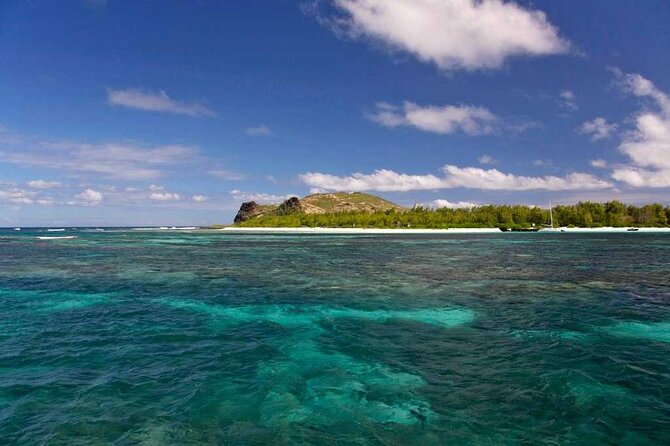 3 North Islands Catamaran Cruise with Lunch & Drinks on island. - From Grand Baie to the Open Sea