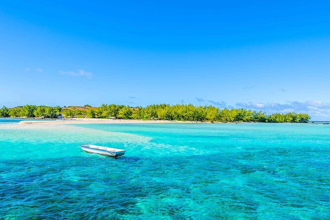 3 North Islands Catamaran Cruise with Lunch & Drinks on island. - Ile Plate: A Lagoon Shared With Ilot Gabriel