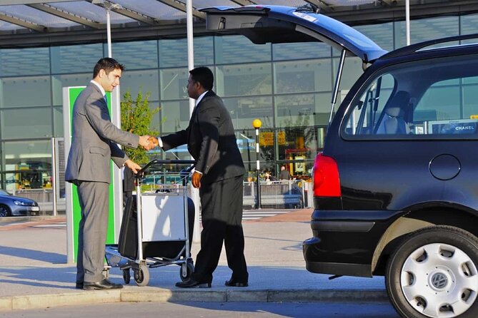 Airport & Hotel Transfers: Private with WIFI Facilities - Manav, Kunal, and the human side of the service