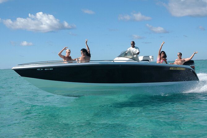 All inclusive SPEEDBOAT FULL DAY to ILE AUX CERF & GRSE WATERFALL - A full east-coast day from your resort