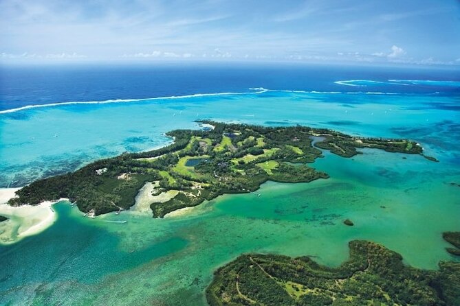 Catamaran Cruise: Isle aux Cerfs, Including BBQ Lunch, in Mauritius - BBQ lunch and the open bar