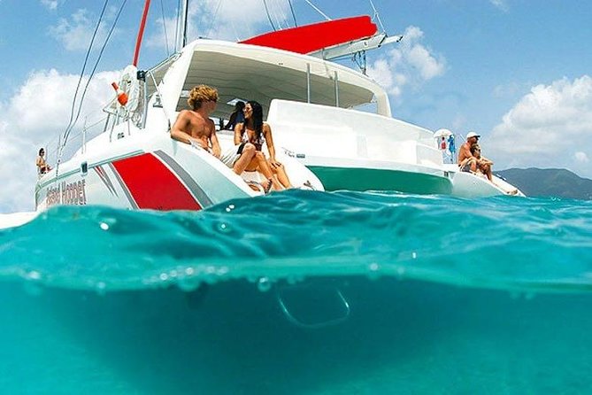 Catamaran Experience to Ile aux cerf: incl: Parasailing, Lunch, GRSE & Transfer - Snorkeling in the Trou d’Eau Douce lagoon