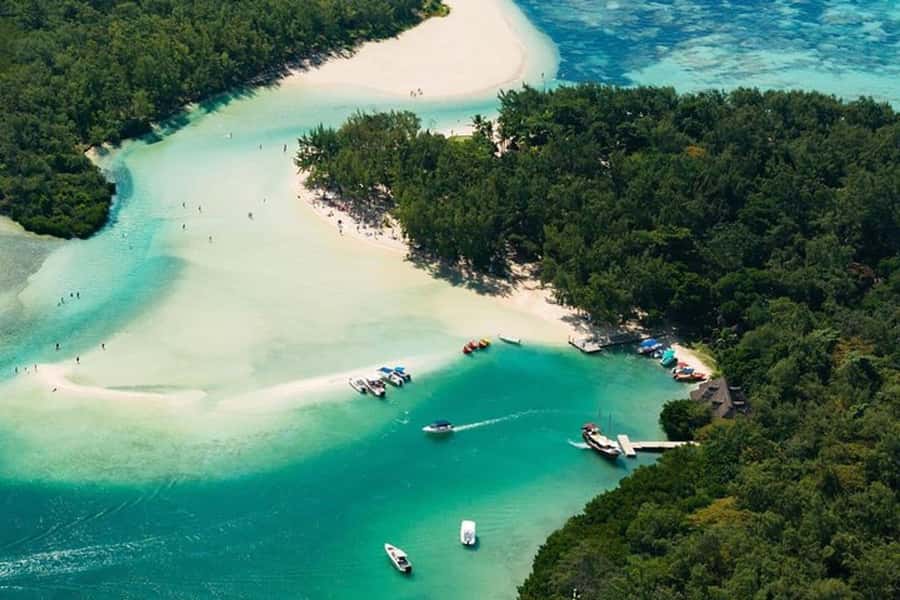 Catamaran trip to Ile Aux Cerfs With Two Way Transportation - Setting out from your Mauritius hotel