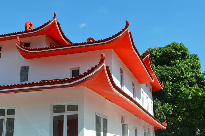 China Town & Port-Louis Mix Food Tour - Chinatown, street art, and a changing neighborhood