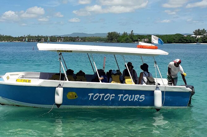 Discover the East of Mauritius: Full-day All-inclusive tour (Visit to 3 parks) - Mahebourg’s museum explains the island’s sea routes