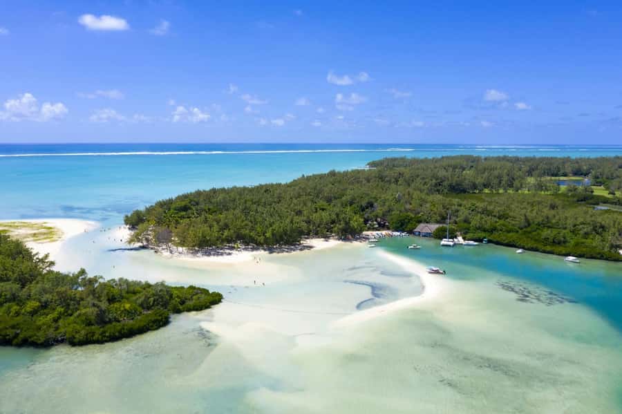 Exclusive Private Catamaran to Ile Aux Cerfs with Lunch - Snorkeling in the largest lagoon