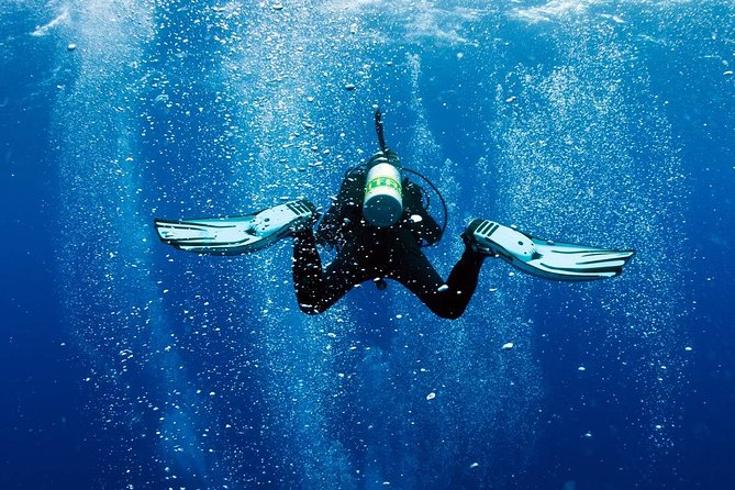 Exploration dives - The boat ride and changing sea conditions