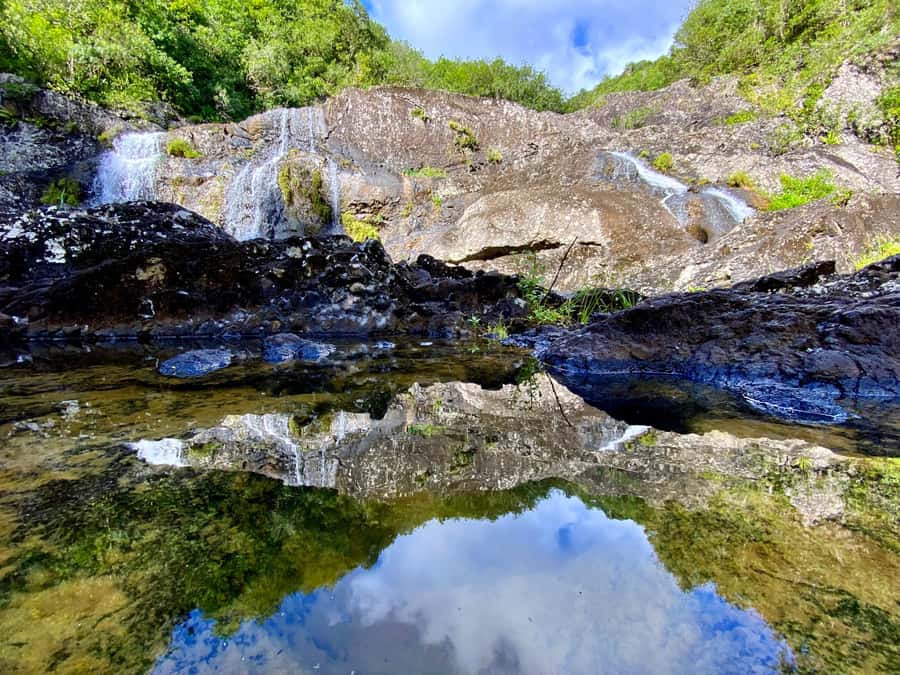 From Quatre Cocos: Tamarind Falls Hiking Day Trip - Waterfalls, pools, and a natural massage