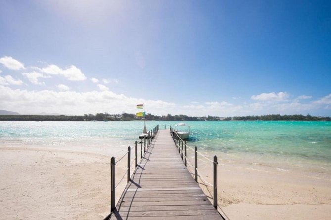 Full Day at Ile Des Deux Cocos - A small island day from Blue Bay