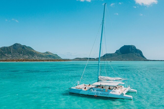 Full Day Catamaran Cruise - West Coast and Snorkeling Activity - Meeting at Black River Before the 09:30 Departure