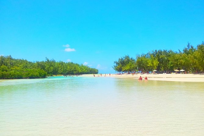 Full Day Ile aux Cerfs Speedboat Trip With Hotel Transfers (Private or Shared) - The speedboat ride is short but lively