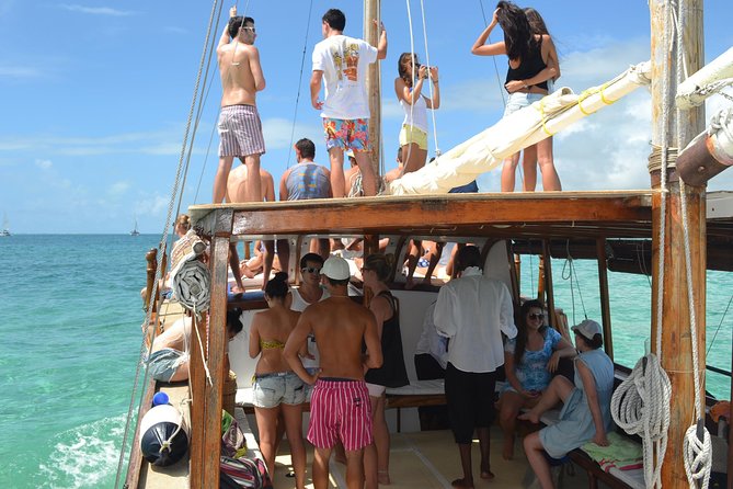 Full day private charter to ile aux cerfs including lunch with Sirene D'or - Ile aux Cerfs and its two hours of beach time