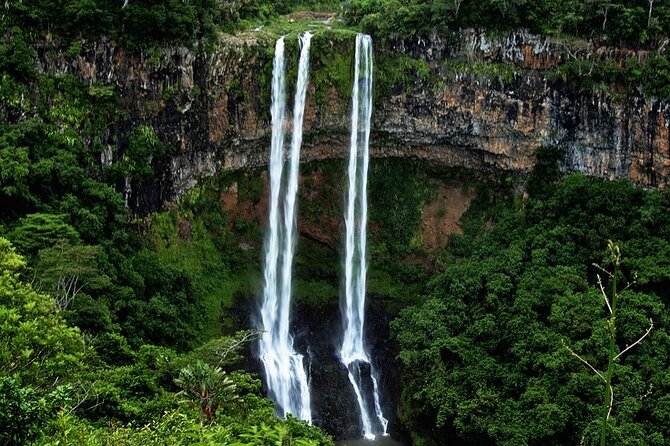 Full Day South Guided Tour Mauritius: Including Lunch - Chamarel Waterfalls deserve a ready camera