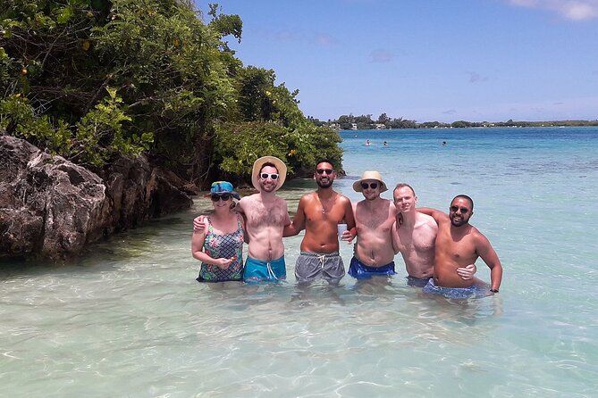 Full Day Tour 5 Island to Ile Aux Cerfs Incl. Lunch and Transfer - Ilot Flamant and the open lagoon