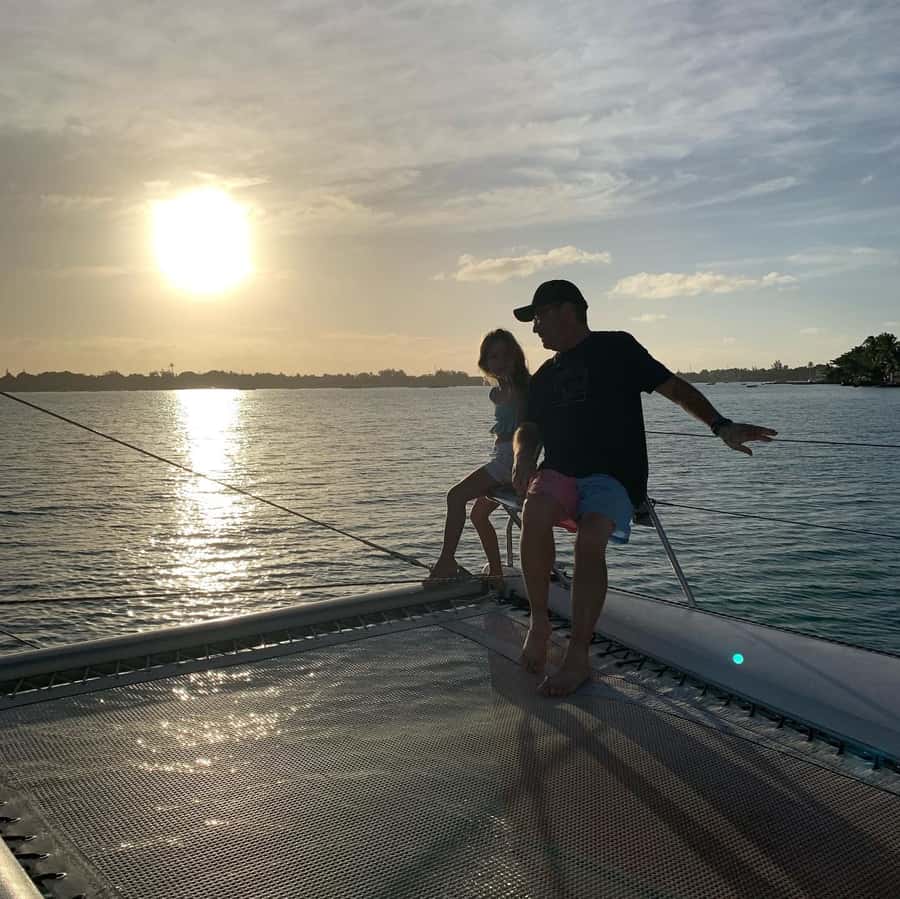 Grand Baie: Cocktail & Sunset Catamaran Cruise - Boarding the open-deck catamaran