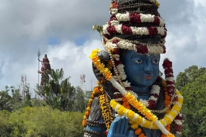 Guided South west Tour - Grand Bassin brings Mauritius’ Hindu traditions into view