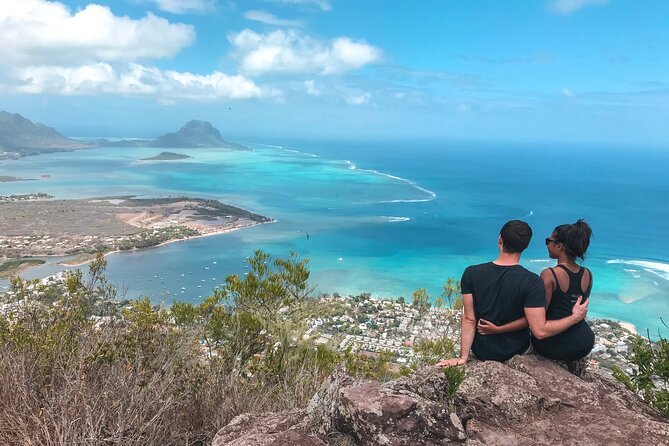 Hiking La Tourelle Mountain in Mauritius - Summit views across western Mauritius