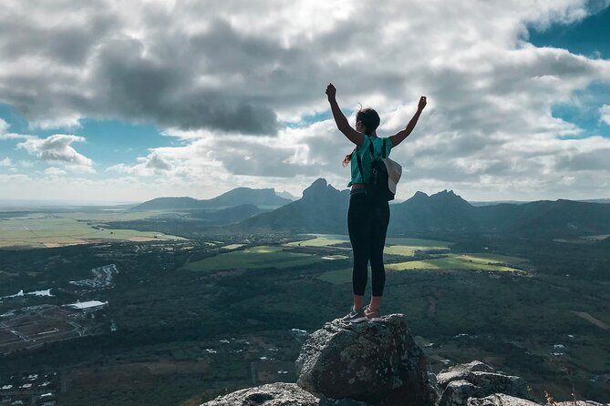 Hiking La Tourelle Mountain in Mauritius - Snacks are included, but water is not
