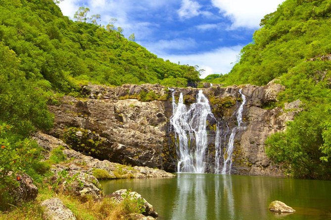 Hiking Trip Full-Day: The Magnificent 7 Waterfalls Sept Cascades including Lunch - Key points to know before you book