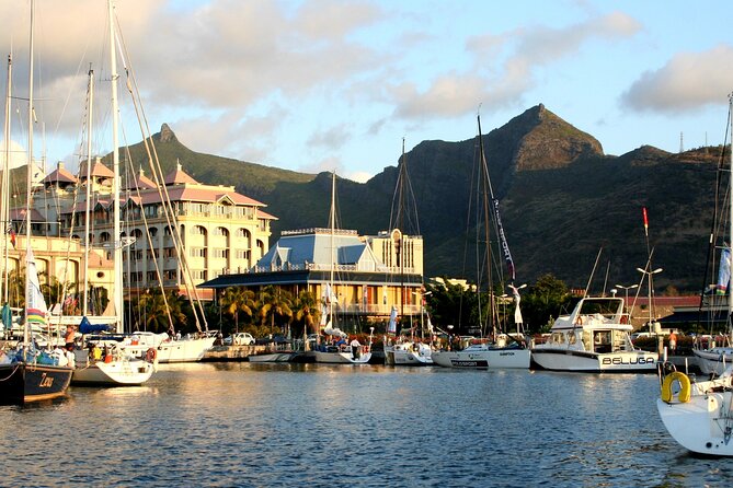 Historical Guided Day Tour : City - Sugar World - Botanical Garden - Why this tour gives you a useful first look at Mauritius