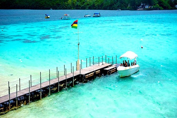 Ile aux 2 Cocos Full Day on All Inclusive with complimentary activities - Six to seven hours is enough for a proper island day