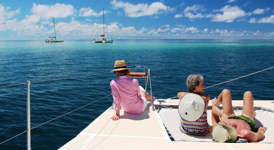 Ile aux Cerfs: The very best day by catamaran. - The first 20 minutes in the lagoon