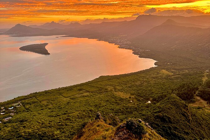 Le Morne Brabant Sunrise Hike - Guides who shape the experience