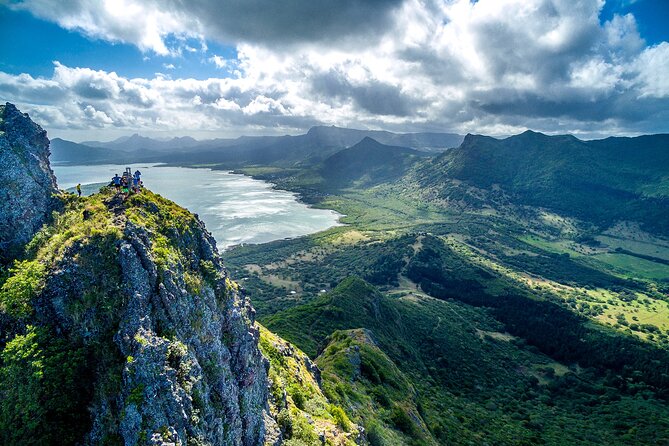 Le Morne Mountain: Guided Hike With Our Professional Local Guides - The lower trail: an easy start with time to look around