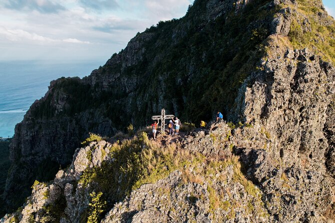 Le Morne Mountain Sunrise Hike & Climb - Weather, clothing, and practical preparation