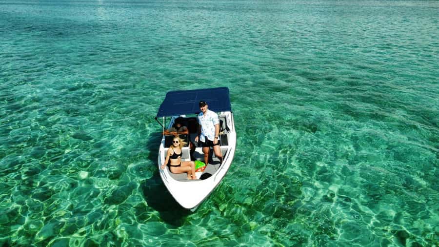 Mauritius 5 Islands Hopping Tours - PRIVATE BOAT - Ile aux Fouquets and the lighthouse story