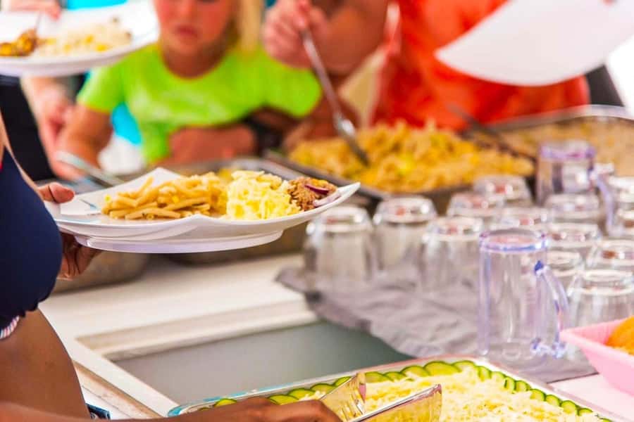 Mauritius: Catamaran cruise to 3 Northern Isles with lunch - A BBQ lunch with drinks on the catamaran