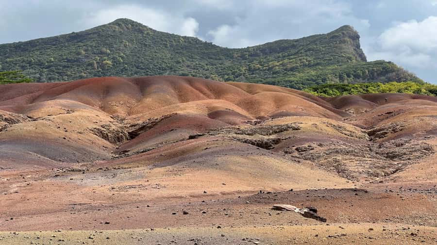 Mauritius: Chamarel 7 Colours & Waterfalls, South-West Tour - Grand Bassin and the Hindu heart of the island