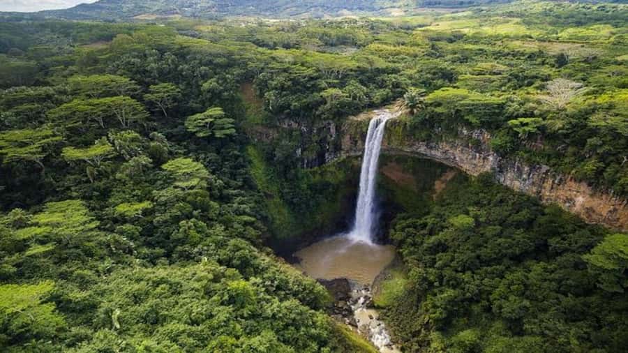 Mauritius: Chamarel 7 Colours & Waterfalls, South-West Tour - The Gorge viewpoint and the ride home