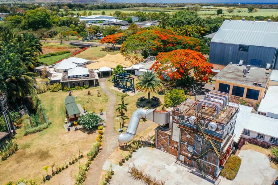 Mauritius: Exclusive North Tour with Pickup - Pamplemousses Botanical Garden and its giant water lilies