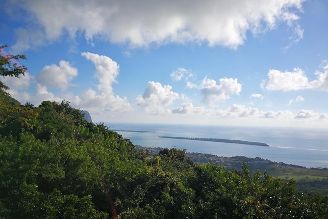 Mauritius Guided Southwest tour (Private) - Chamarel’s colored earth is the grand finale