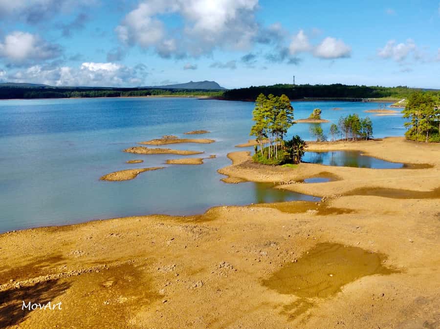 Mauritius: Guided Trip to the Southwest with Safari Tour - Ganga Talao, a sacred crater lake