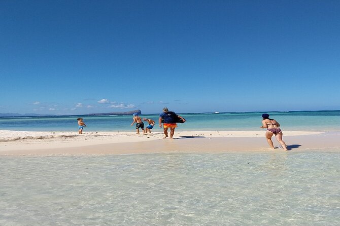 Mauritius: Ile Aux Cerfs Catamaran Tour with Lunch and Drinks - A full day from Trou d’Eau Douce to Ile Aux Cerfs
