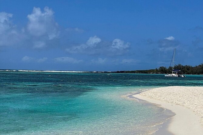 Mauritius: Ile Aux Cerfs Catamaran Tour with Lunch and Drinks - Is $70 good value?