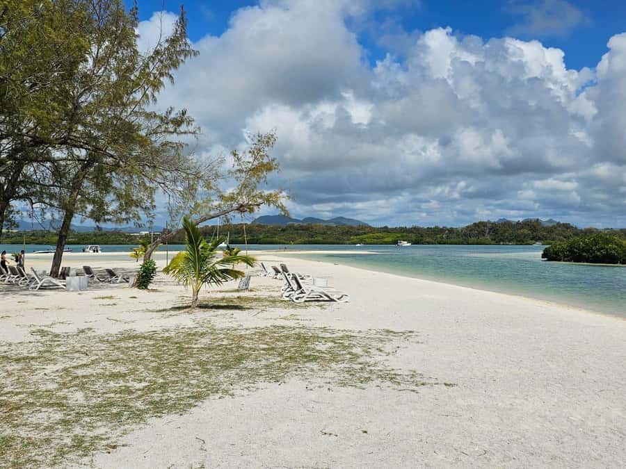 Mauritius: Ile aux cerfs, waterfalls and bbq Boat Day - Key points to know before booking