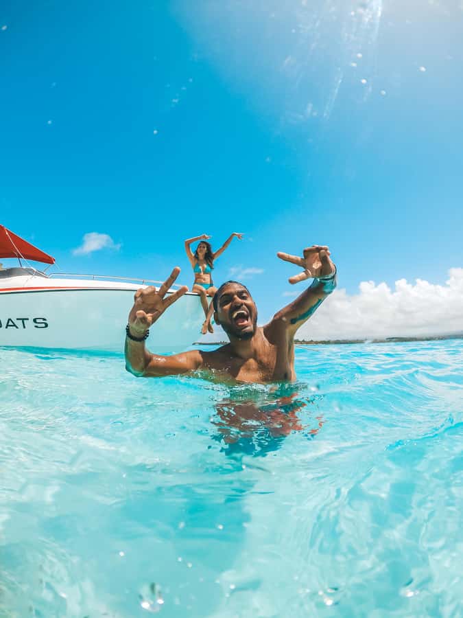Mauritius: Private 5 Island Tour with Ile aux Cerfs - Ile aux Cerfs: beach time with a busy side