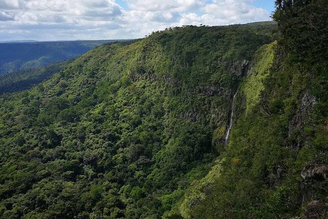 Mauritius Private South West Tour - Chamarel’s Seven Coloured Earth
