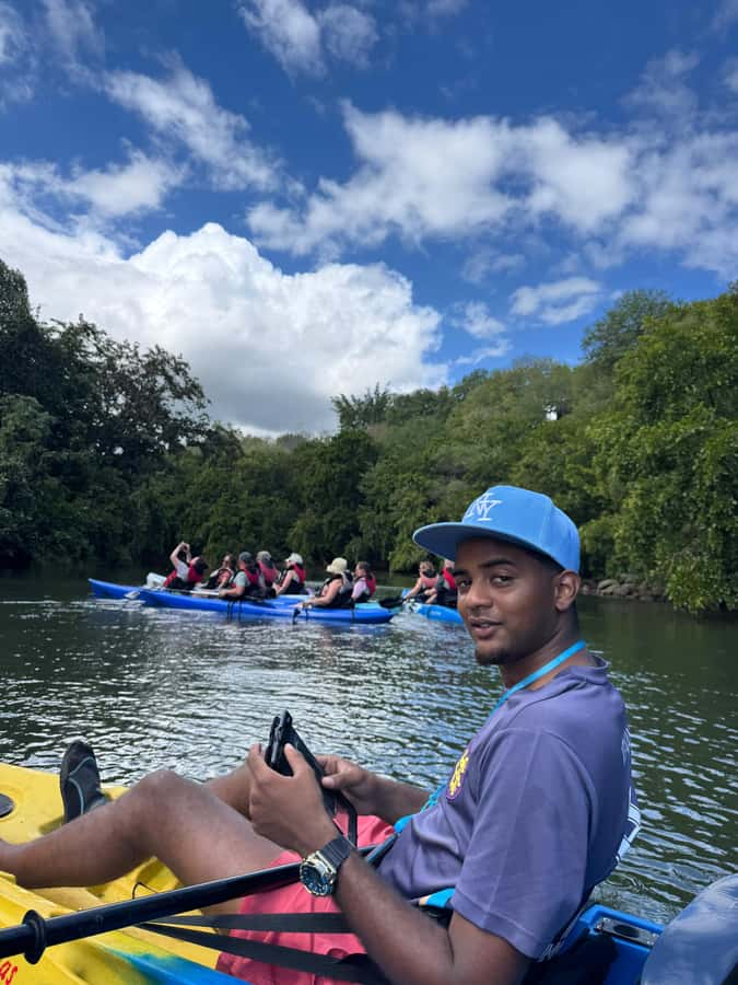 Mauritius: River Guided Kayak Tour with Monkeys - Paddling through the mangroves