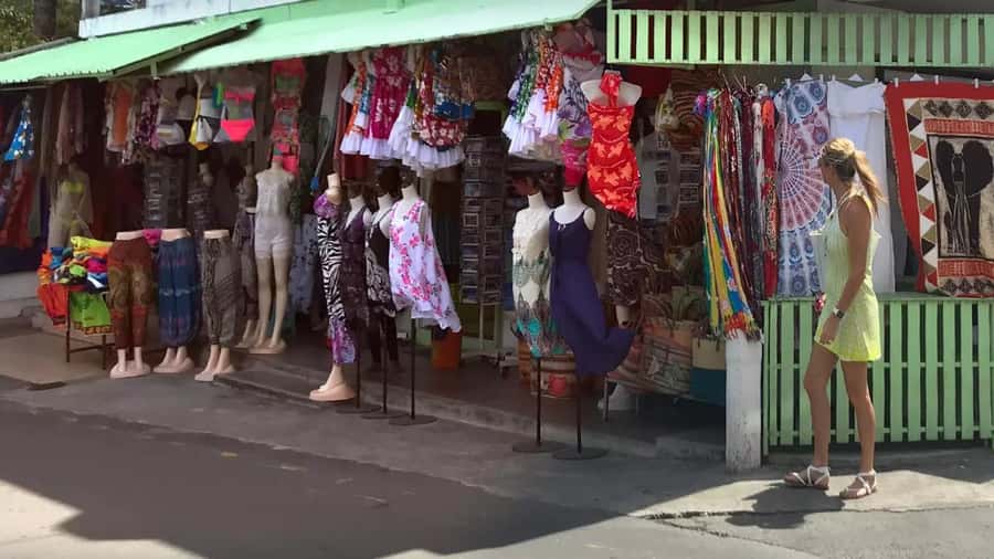 Mauritius: Shopping Tour - Port Louis Markets & Grand Baie - Grand Baie gives the day its resort-side shopping stop
