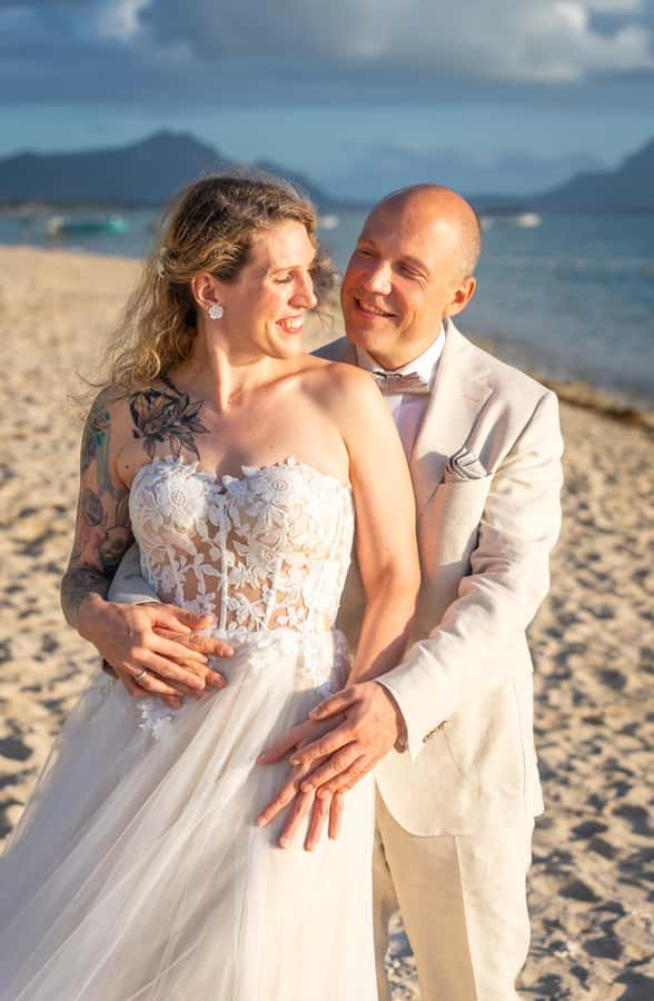 Mauritius: Sunset photoshoot (Honeymoon/family shoots) - Timing, weather, and practical planning