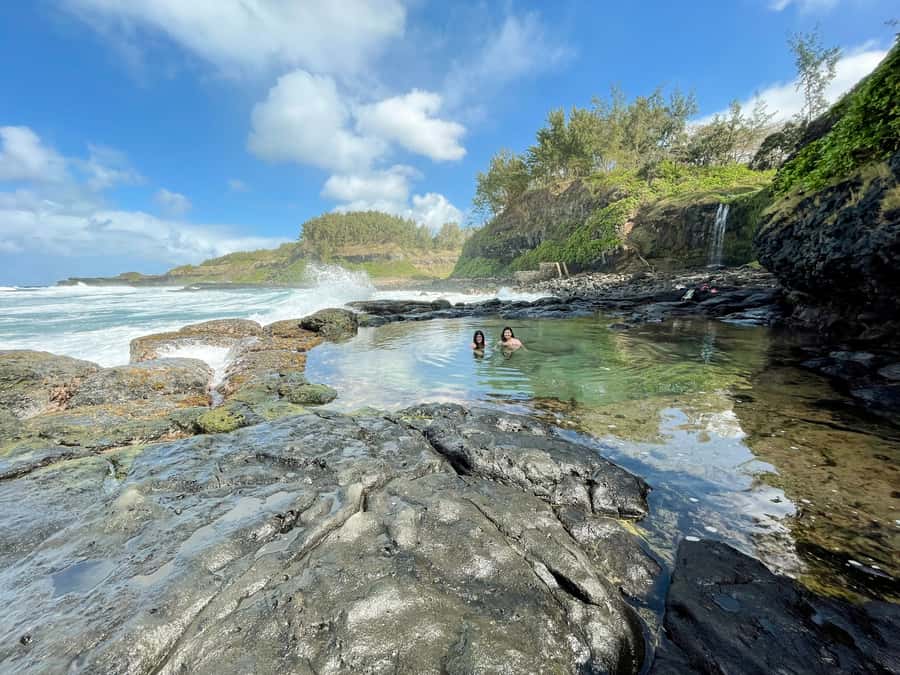 Mauritius: The Wild South Hiking Tour with a Guide - Mamzelle Waterfall and the natural massage