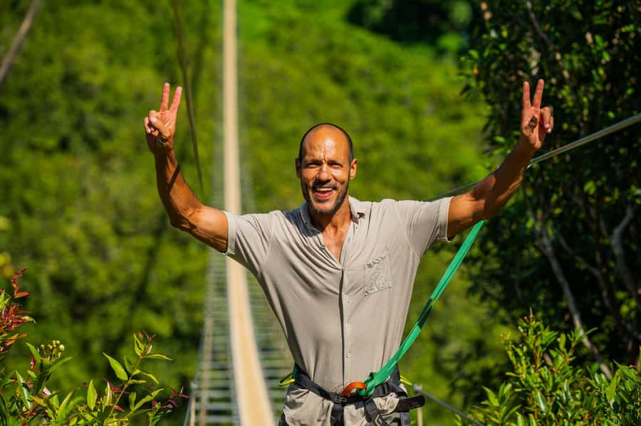Mauritius: Vallé Advenature Park, Nepalese Bridge - A 350-meter crossing above the Mauritian canopy
