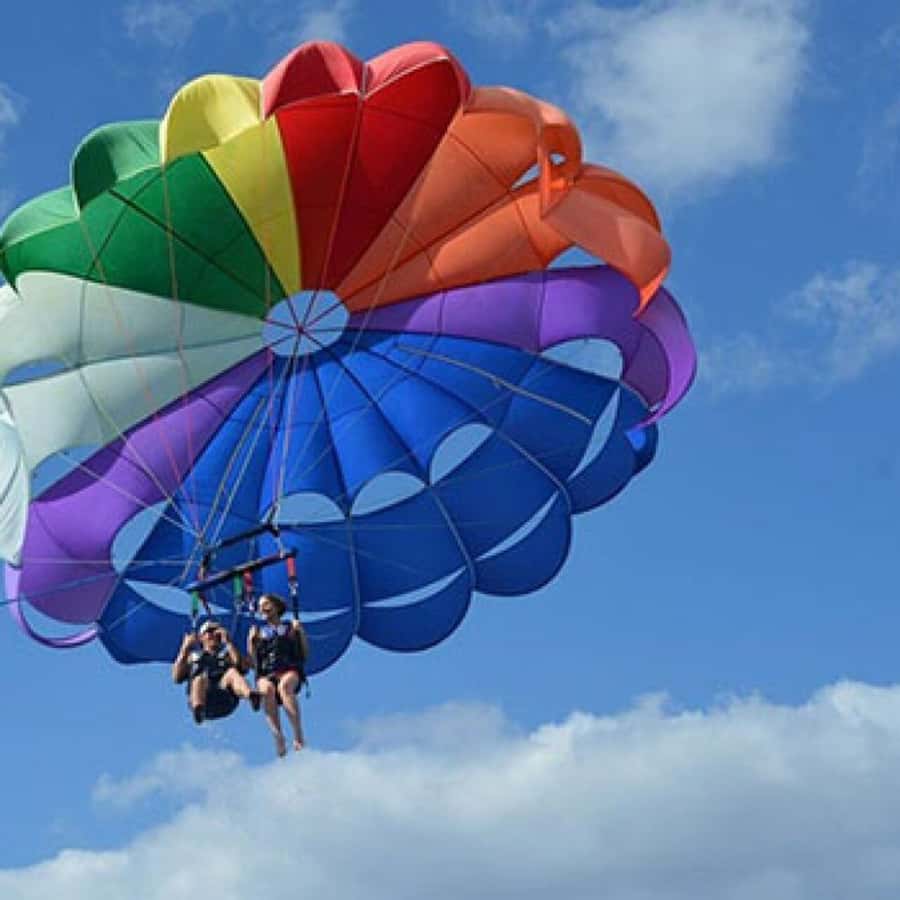 Mauritius: Watersport Adventure Day with Lunch and Pickup - What this Mauritius watersport day really offers