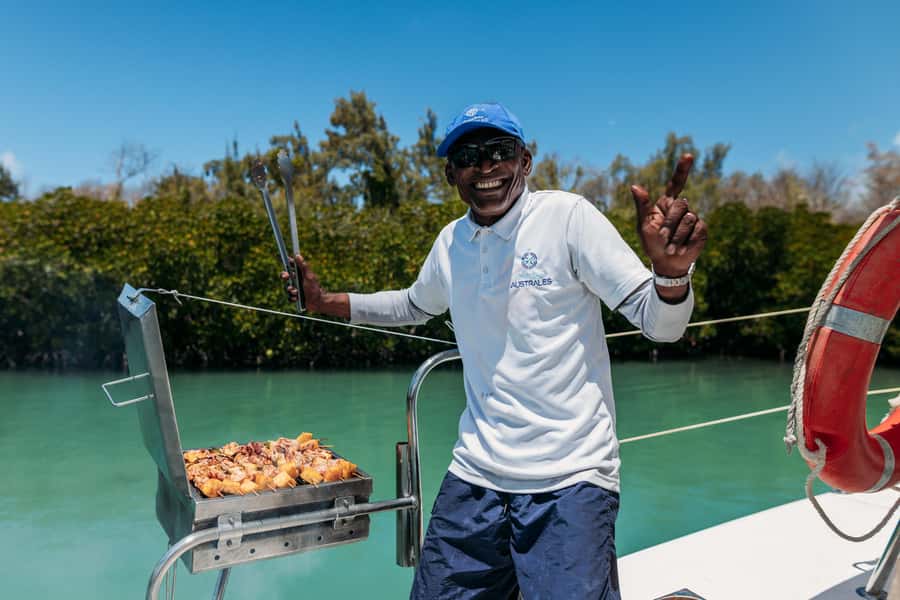 North East of Mauritius: Catamaran Cruise w/ BBQ Lunch - Key points to know before you book