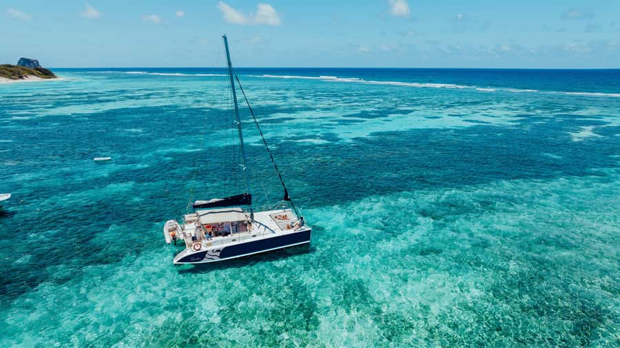 North of Mauritius: Catamaran Cruise w/ BBQ Lunch - A BBQ Lunch With the Sea as Your Dining Room