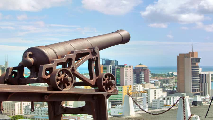 North Tour: Port Louis, Caudan, Citadelle, Botanical Garden - Caudan Waterfront: ocean views, food, and shopping
